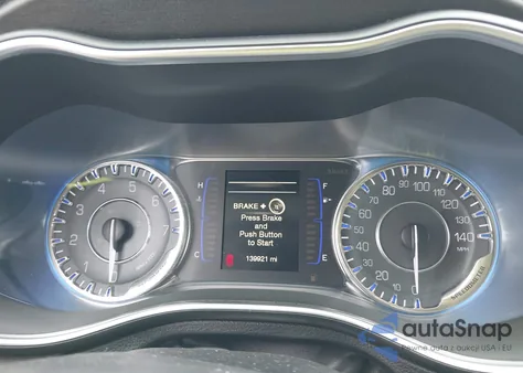 2016 Chrysler 200 Limited Platinum z USA, uszkodzony, nr VIN 1C3CCCAB6GN189521